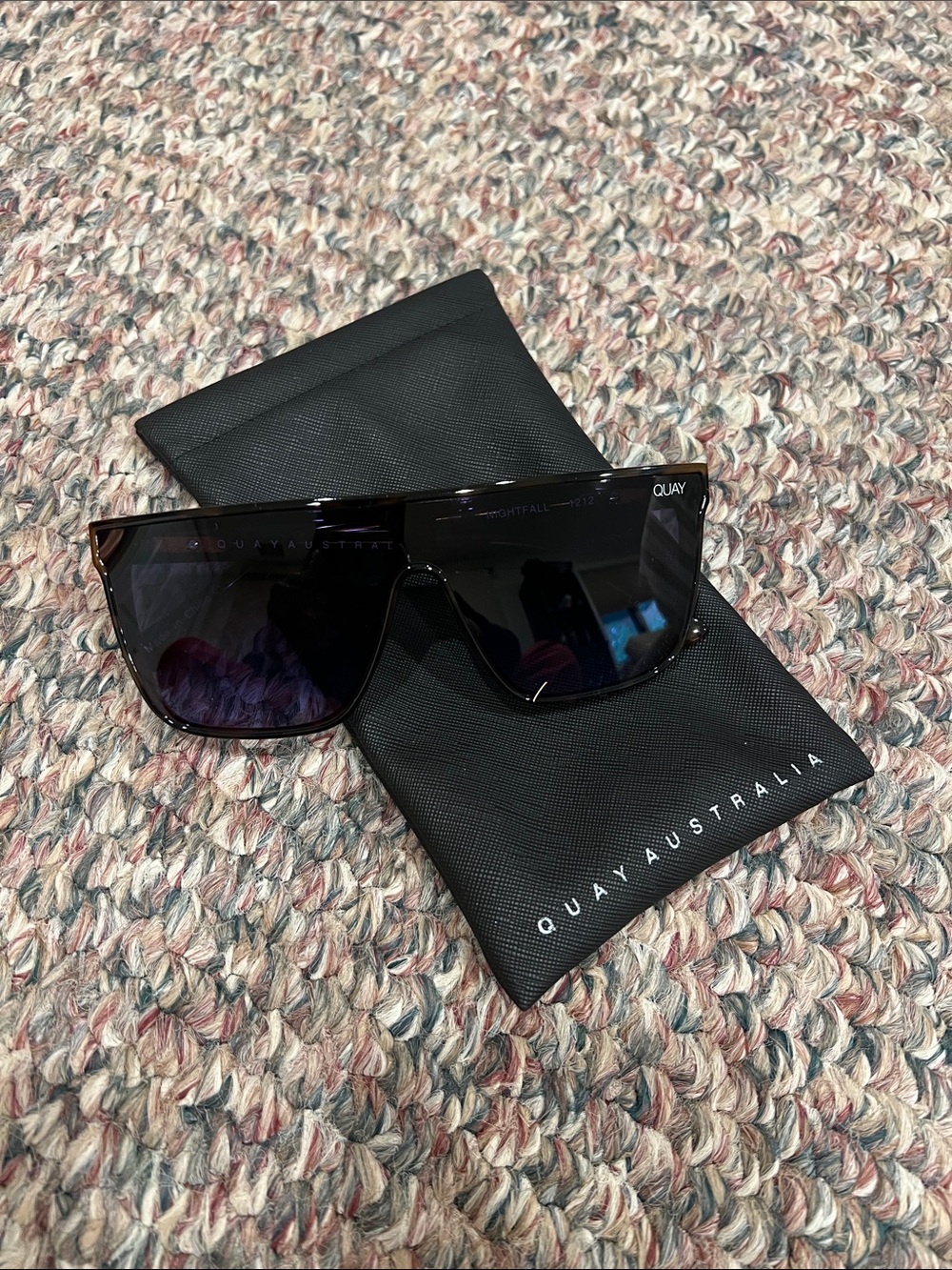 Quay Australia Tortoiseshell Rectangle Sunglasses — Brown Frames - Picture 4 of 4